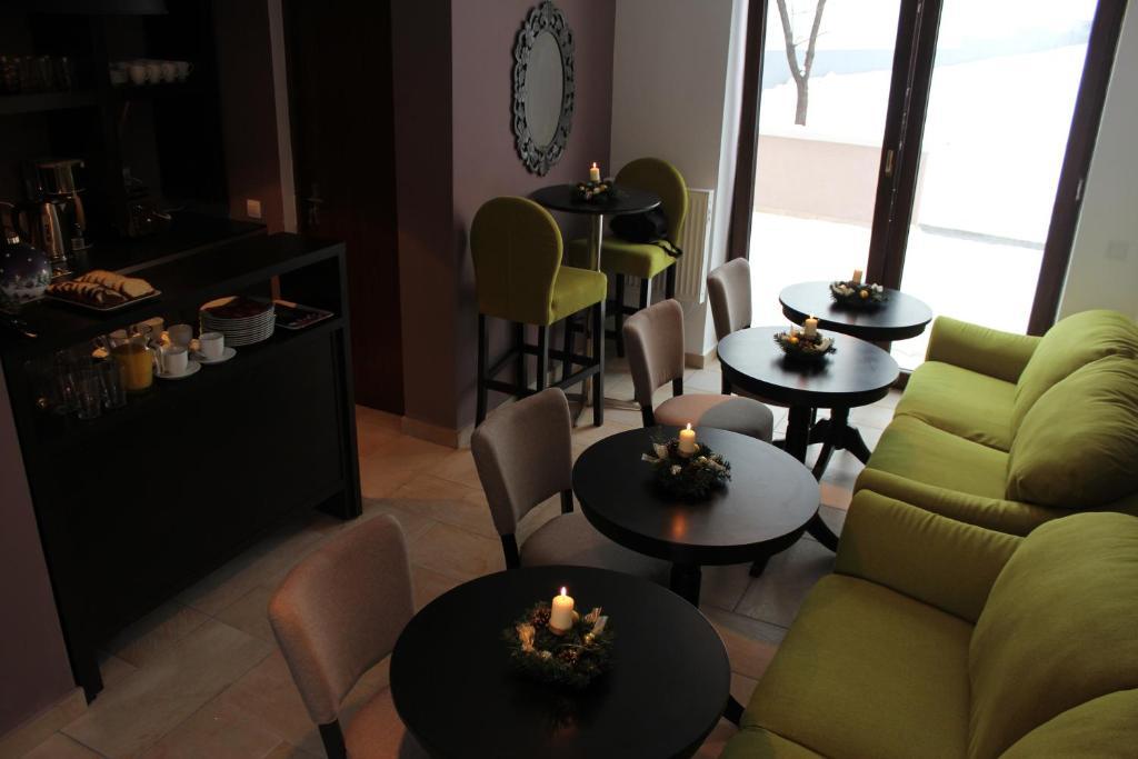 Studio Apartcity Brasov Luaran gambar