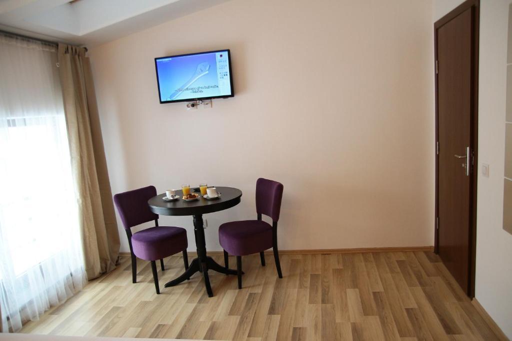 Studio Apartcity Brasov Luaran gambar