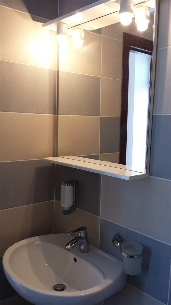 Studio Apartcity Brasov Luaran gambar