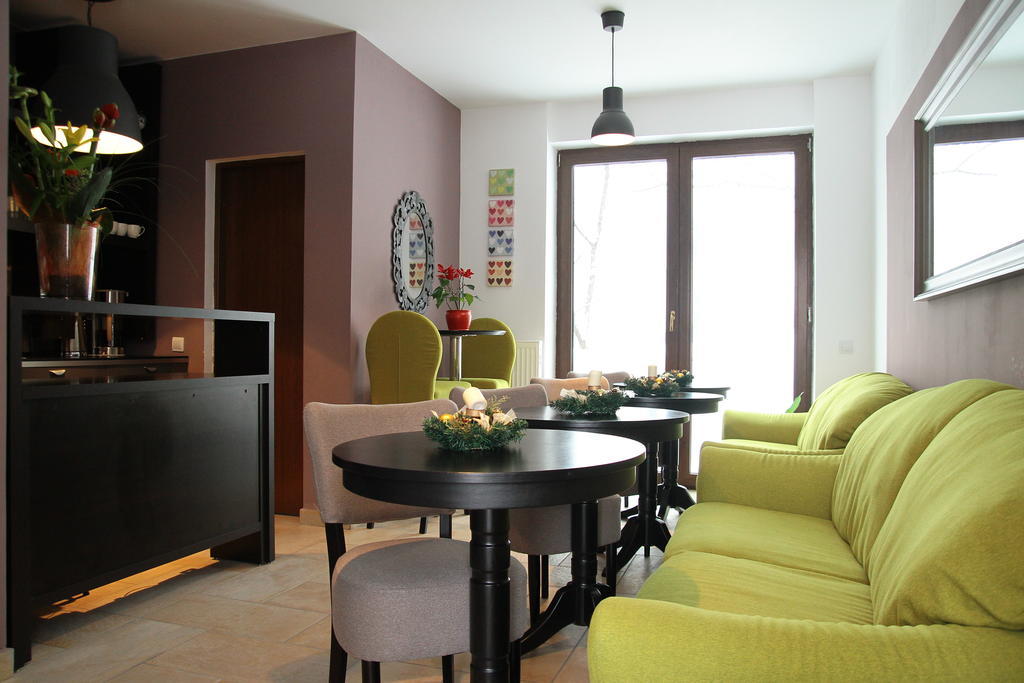 Studio Apartcity Brasov Luaran gambar