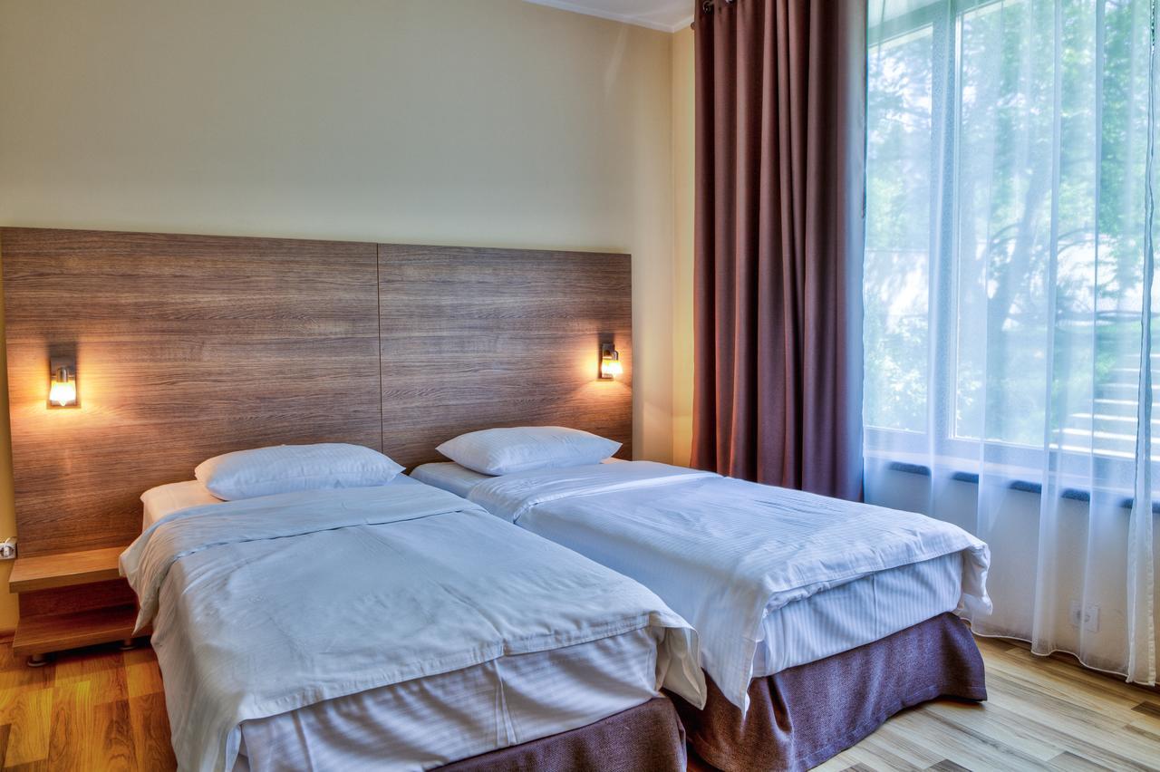 Studio Apartcity Brasov Luaran gambar