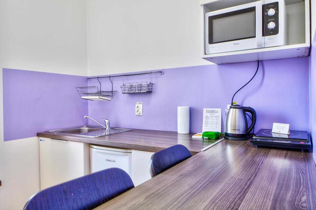 Studio Apartcity Brasov Luaran gambar
