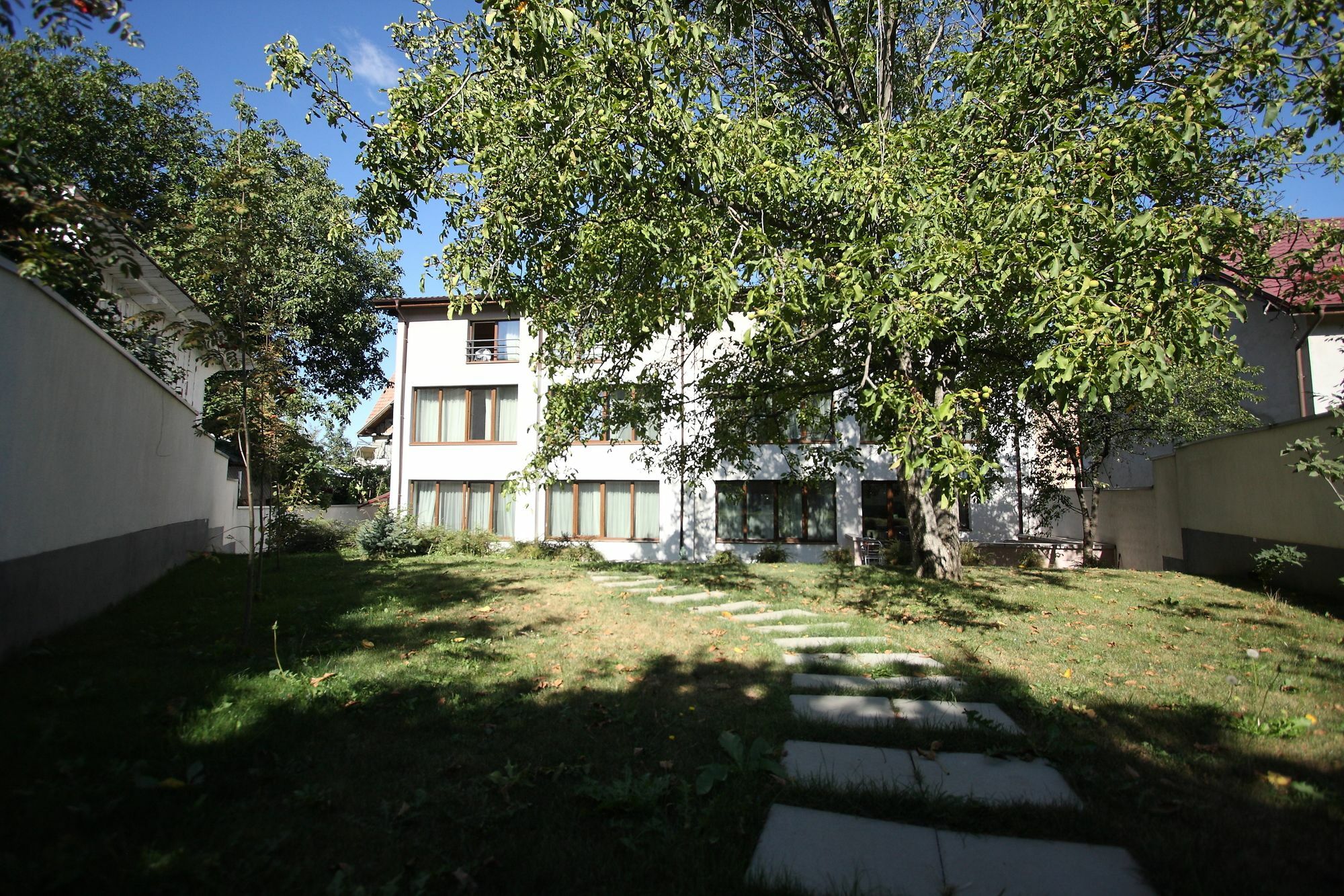Studio Apartcity Brasov Luaran gambar